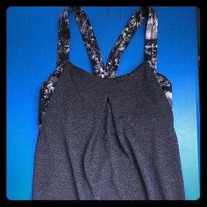 Lululemon workout top